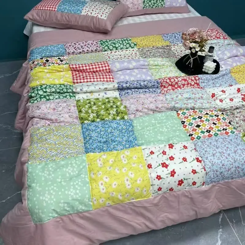 Buntes Patchwork-Bettwäscheset aus Baumwolle mit Blumenmuster