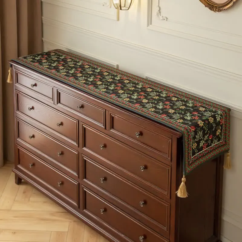 Tischläufer mit Vintage-Blumen- und Blätterquastenmuster