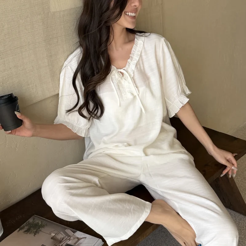 Einfarbiger, wattierter Rüschen-Pyjama-Set