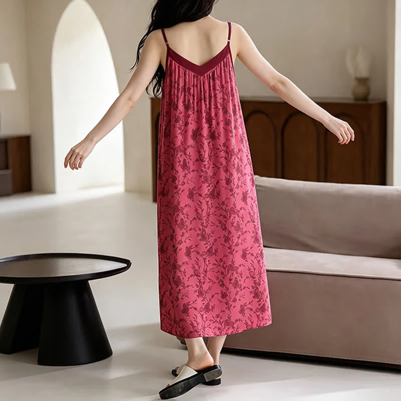 Hauskleid aus Baumwolle mit Rosenranken und Blumenmuster