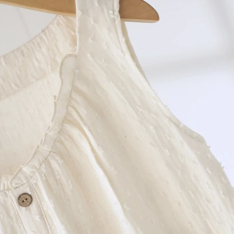 Beigefarbenes, strukturiertes, ärmelloses Loungekleid aus Baumwolle