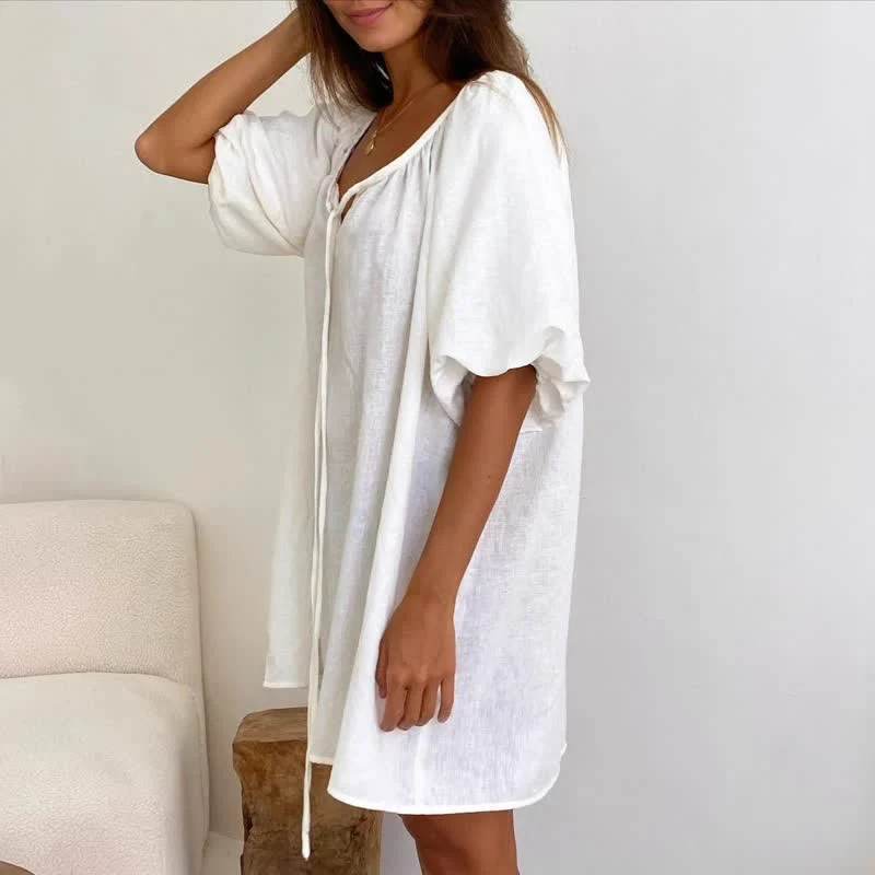 Weißes Baumwoll-Loungewear-Kleid mit Bindekragen