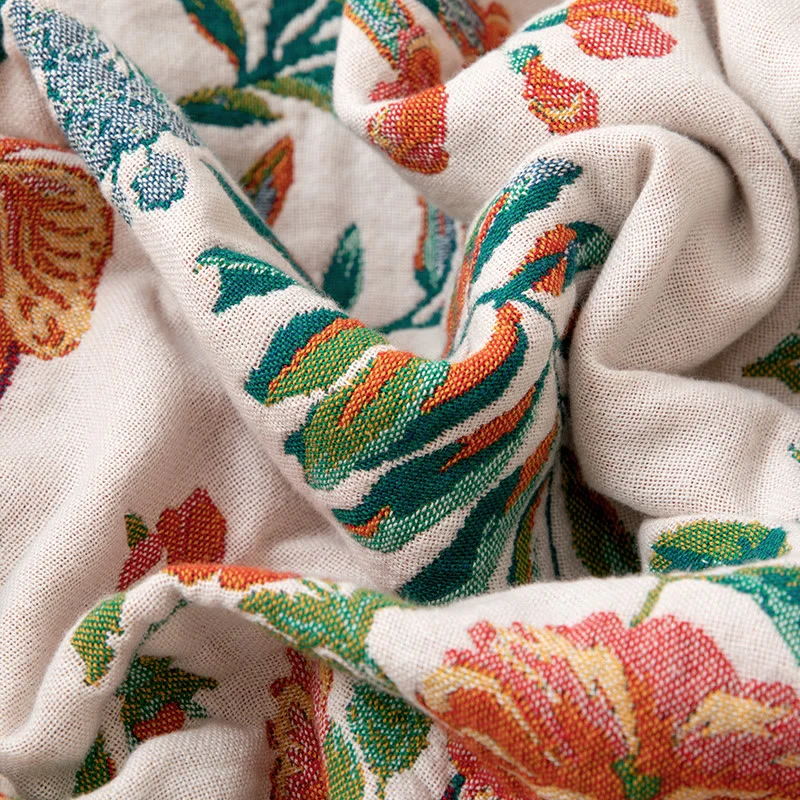 Wendbare Steppdecke aus Gaze mit Vintage-Rankenmuster und Blumenmuster