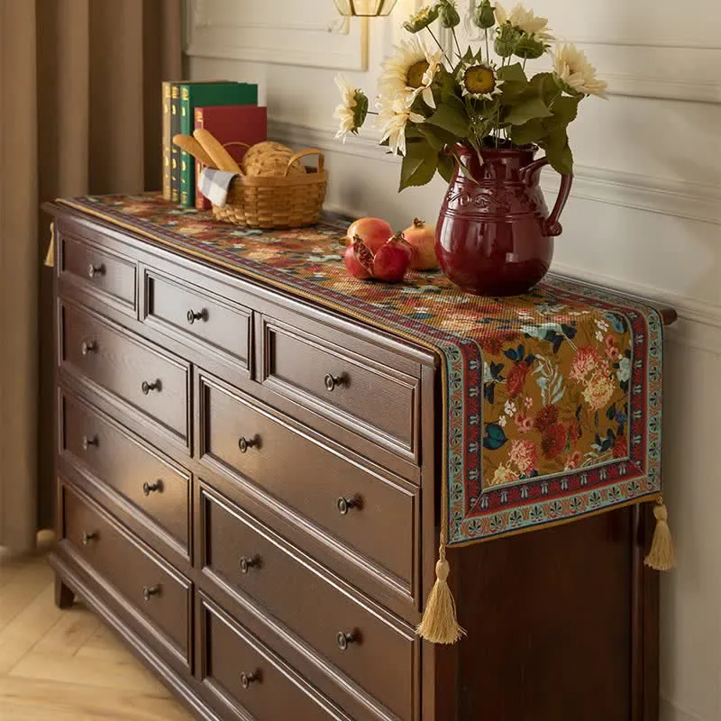 Vintage-Tischläufer mit Blumenquasten