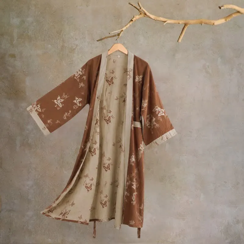 Eleganter Kimono-Bademantel aus Baumwolle mit Schmetterlingsmotiv
