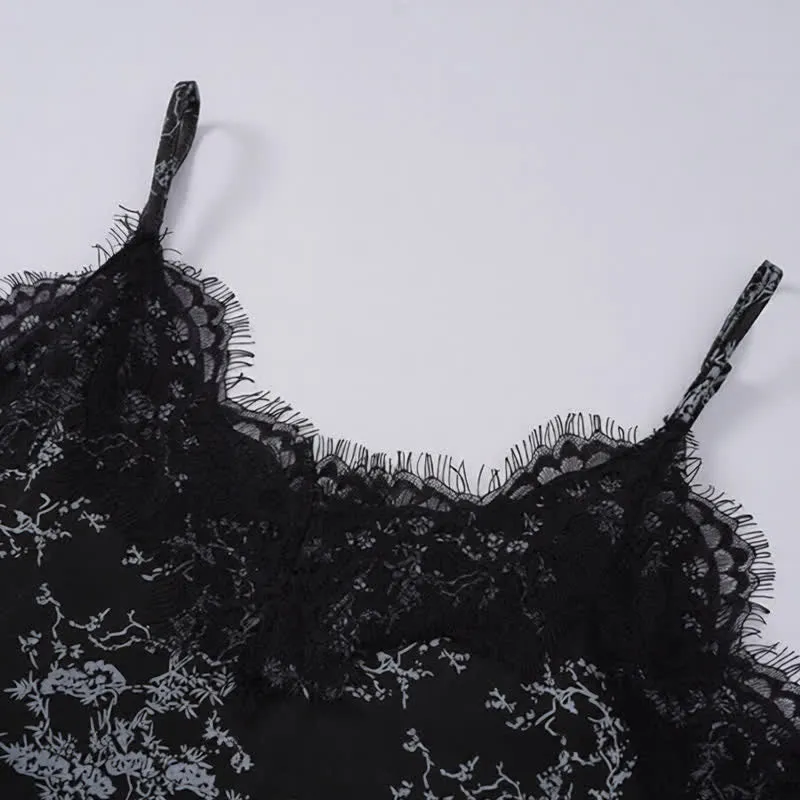 Schwarzes Lounge-Set mit Camisole-Oberteil und Blumenmuster