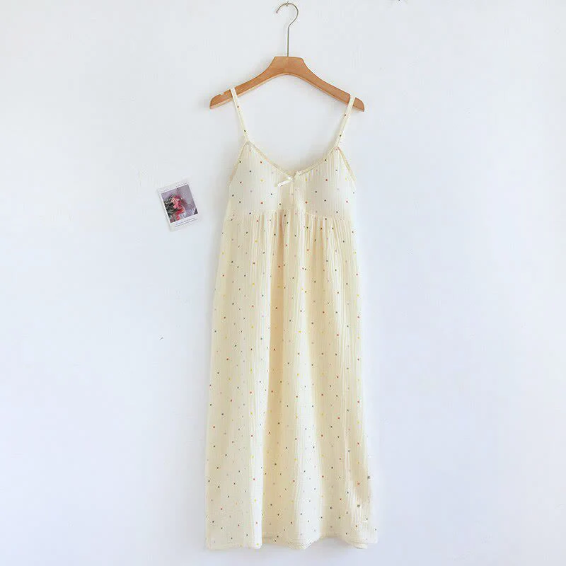 Loungekleid aus Baumwollgaze mit Regenbogenpunkten