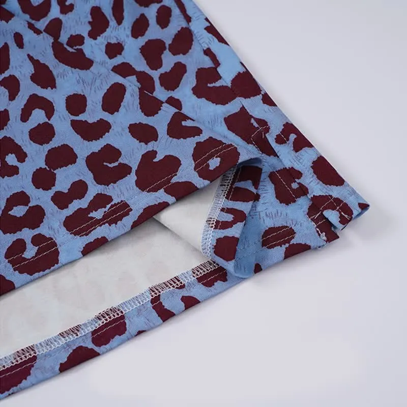 Loungewear-Set mit blauem Leopardenmuster