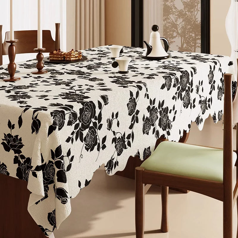 Luxuriöse Tischdecke aus Baumwoll-Leinen mit schwarzem Rosenmuster