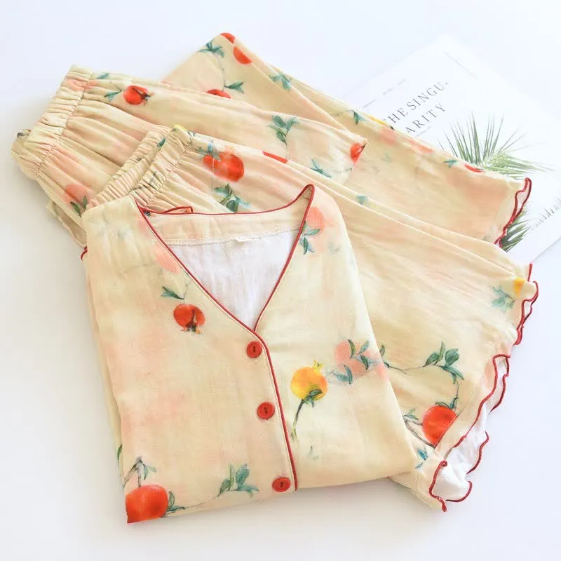 Pyjama-Set aus Baumwolle mit Granatapfelmuster und V-Ausschnitt (3-teilig)