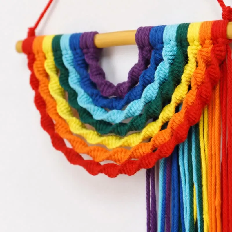 Handgewebtes Regenbogen-Baumwollseil als Wandbehang
