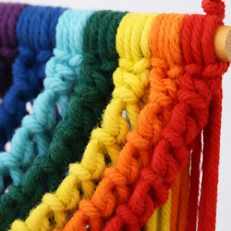 Handgewebtes Regenbogen-Baumwollseil als Wandbehang