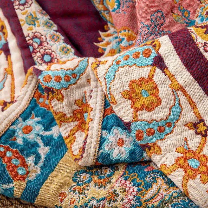 Retro-Baumwoll-Steppdecke mit Ethno-Muster und Quasten