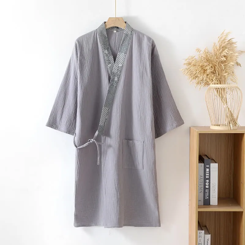 Kimono-Bademantel aus Baumwollgaze im Ethno-Stil