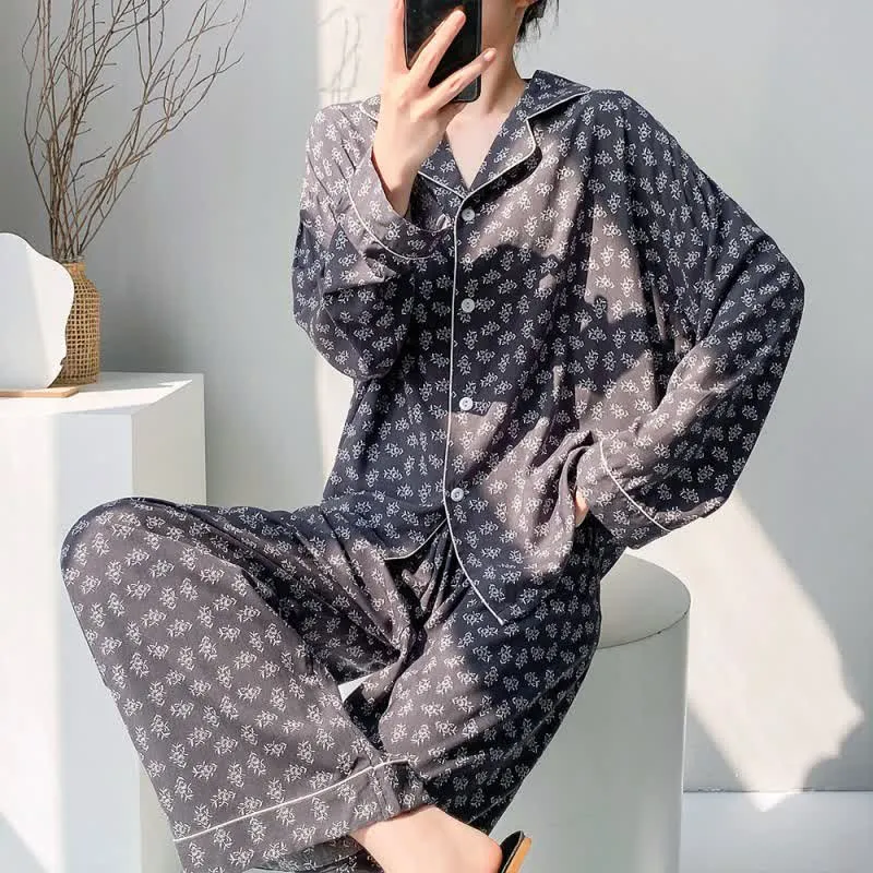 Vintage-Pyjama-Set im rustikalen Blumenstil