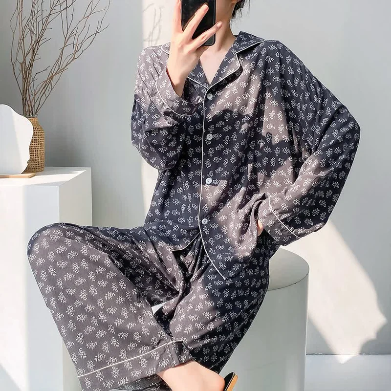 Pyjama-Set mit rotem Herzmuster