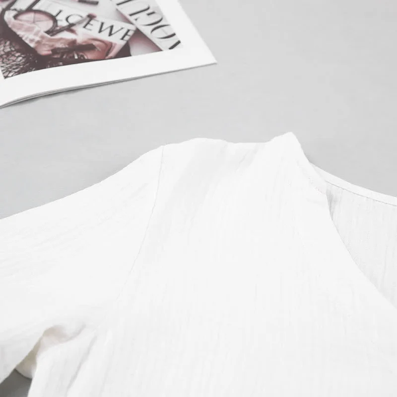 Pyjama-Set aus langärmeligem Oberteil und Shorts