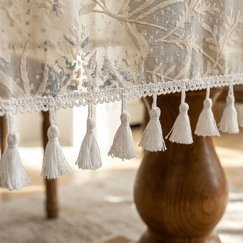 Romantische Tischdecke mit Blumenmuster, Blattspitze und Quasten