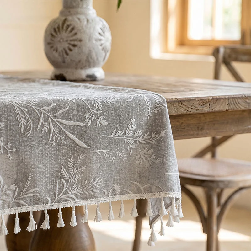 Romantische Tischdecke mit Blumenmuster, Blattspitze und Quasten