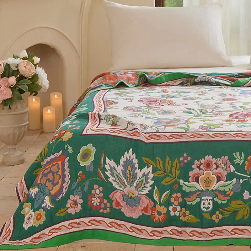 Baumwoll-Steppdecke mit böhmischem Rand und Blumenmuster