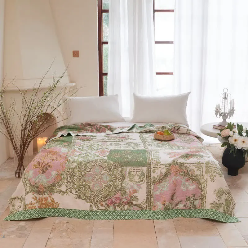 Patchwork-Steppdecke aus Baumwollgaze mit Blumenmuster