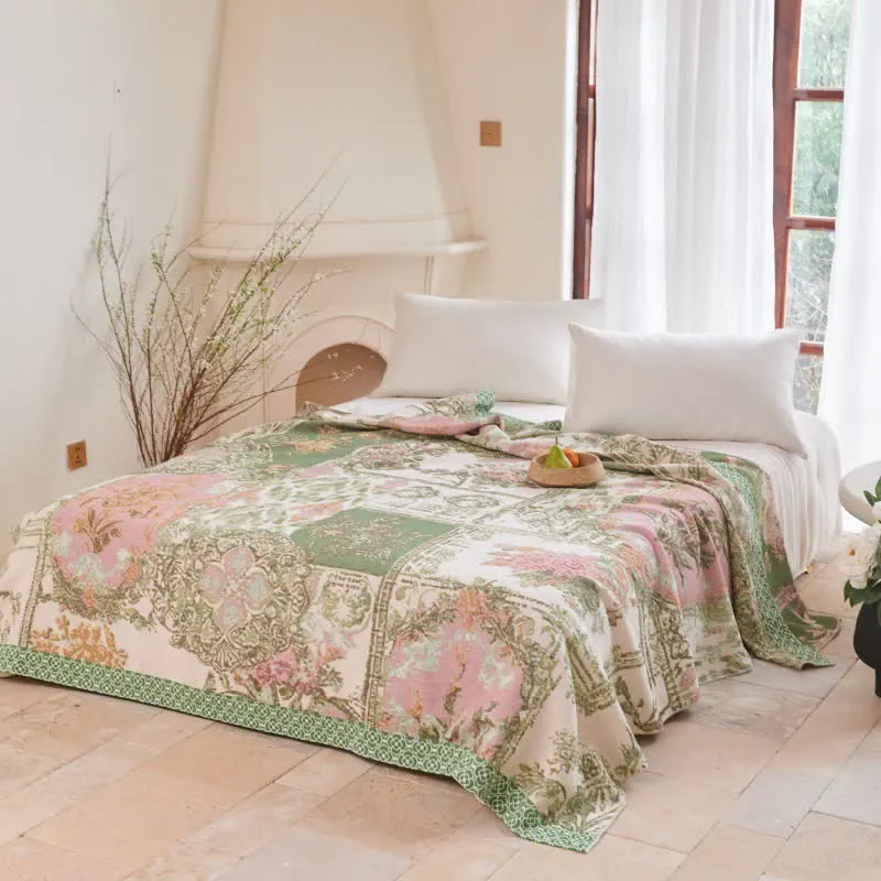 Patchwork-Steppdecke aus Baumwollgaze mit Blumenmuster