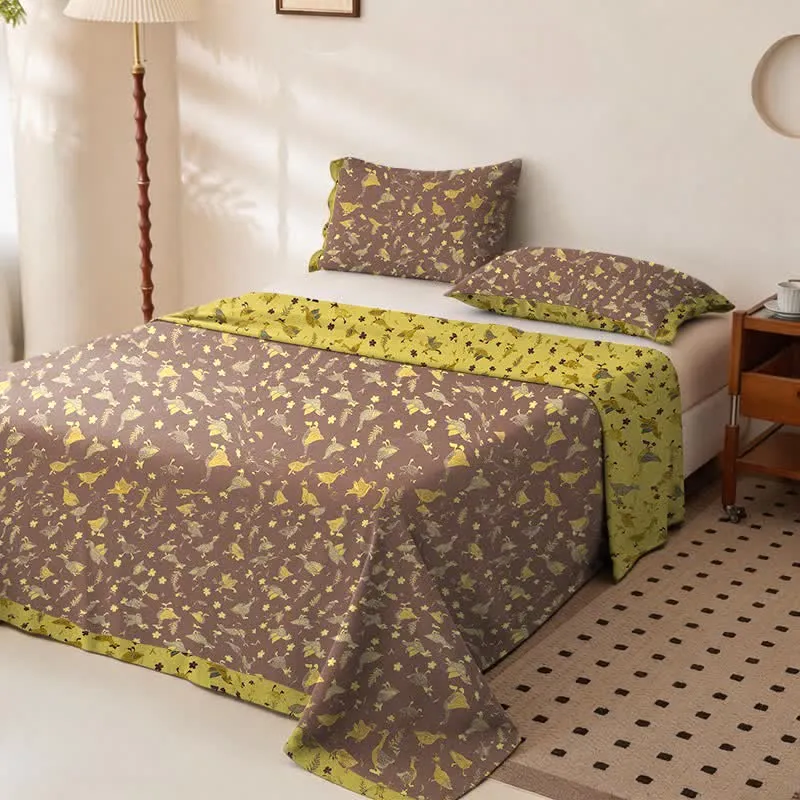 Tagesdecke aus Baumwoll-Doppelgaze mit Enten- und Blumenmuster