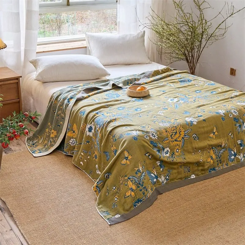 Steppdecke aus reiner Baumwolle mit Schmetterlings- und Blumenmuster