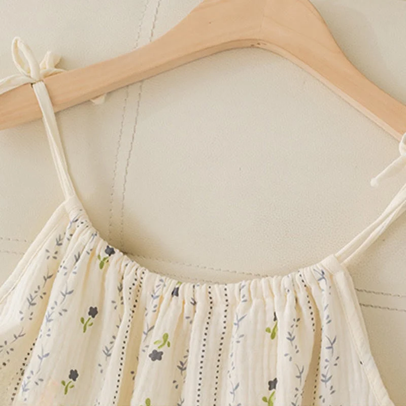 Gestreiftes, geblümtes Camisole-Nachthemd aus Baumwollgaze