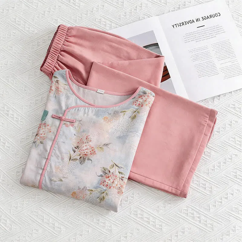 Rosa Loungewear-Set mit Blumenmuster im orientalischen Stil