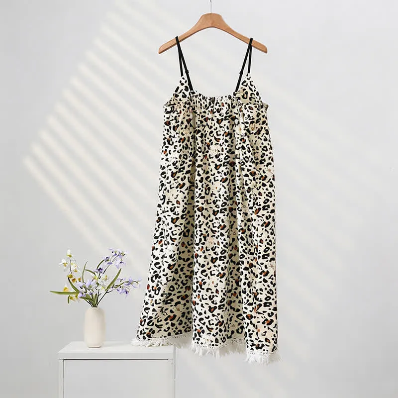 Hauskleid mit Leopardenmuster und Quasten