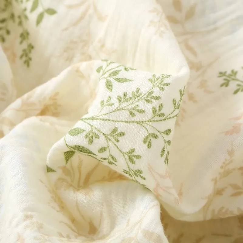 Pyjama-Set aus Baumwollgaze mit botanischem Blattmotiv