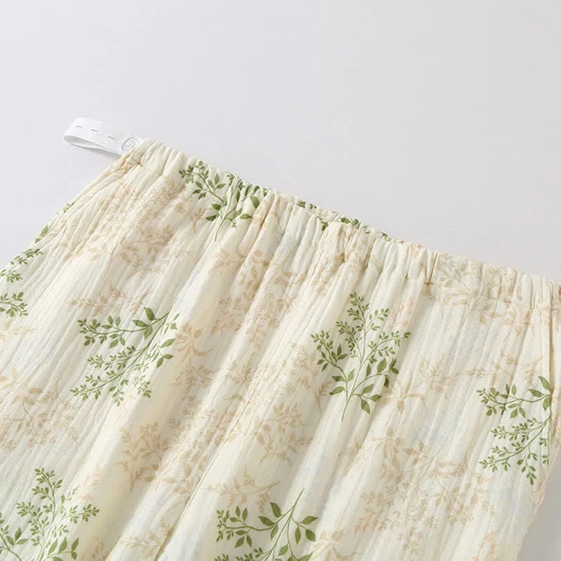 Pyjama-Set aus Baumwollgaze mit botanischem Blattmotiv