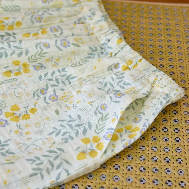 Tulpen- und Blätter-Pyjama-Set aus Baumwollgaze