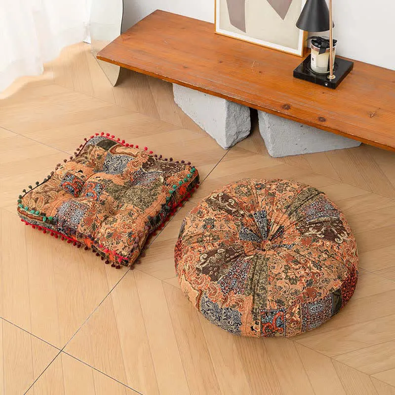Bodenkissen im Boho-Patchwork-Mandala-Stil