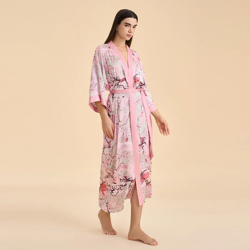 Orientalischer rosa Bademantel im Kimono-Stil mit Blumenmuster