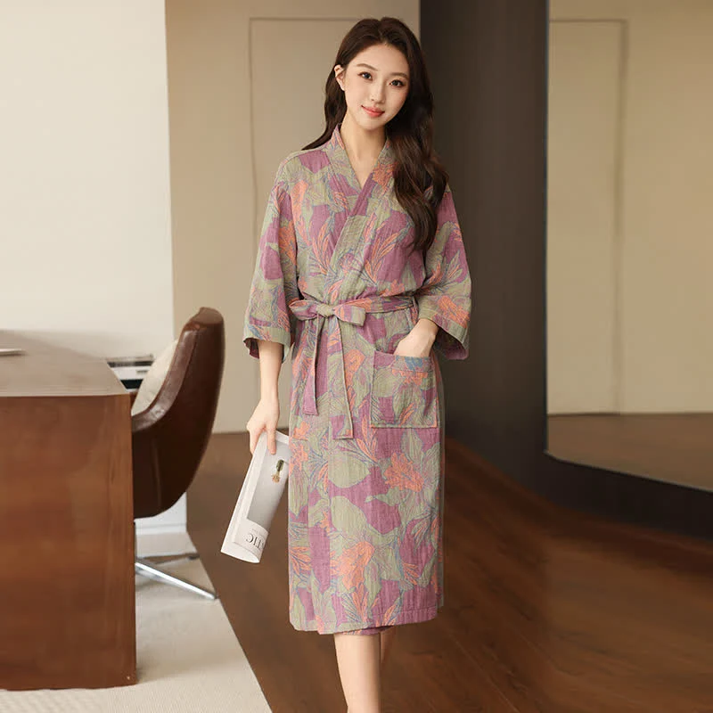 Kimono-Bademantel aus Baumwoll-Doppelgaze mit Blumenmuster