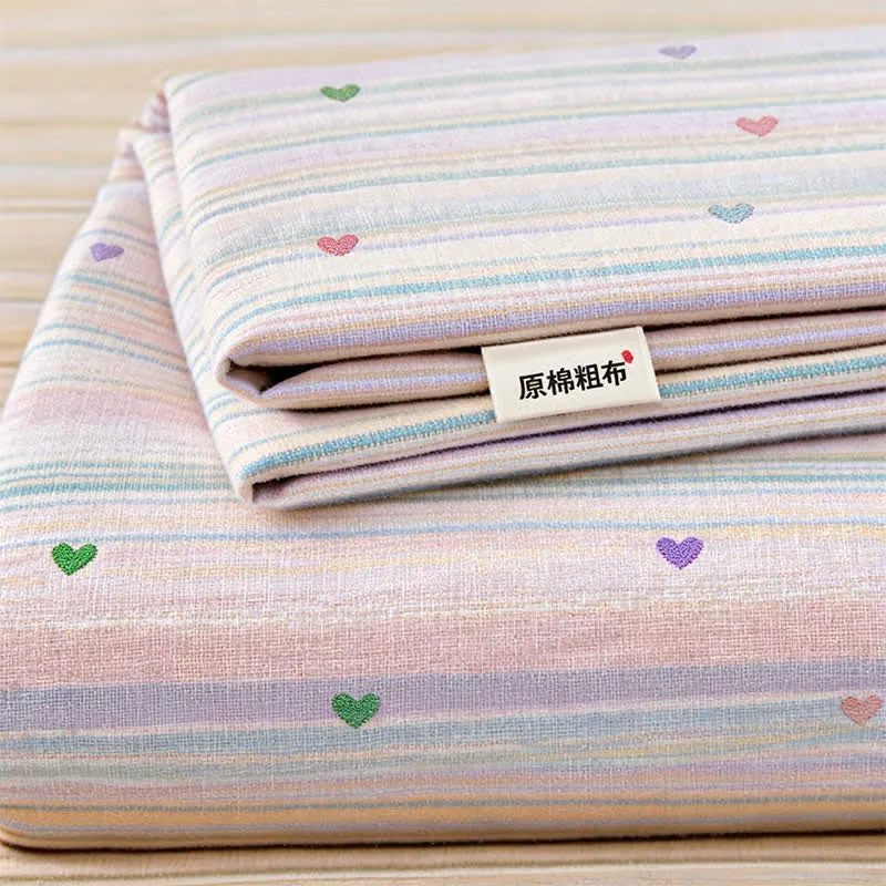 Weiches Bettwäsche-Set mit pastellfarbenen Regenbogenstreifen