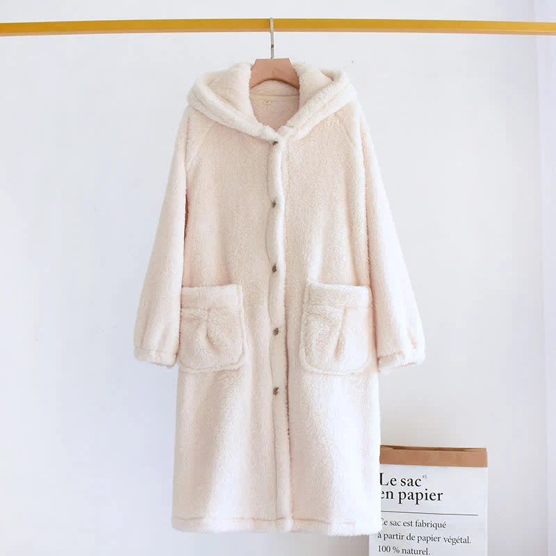 Minimalistischer, einfarbiger Kapuzenbademantel