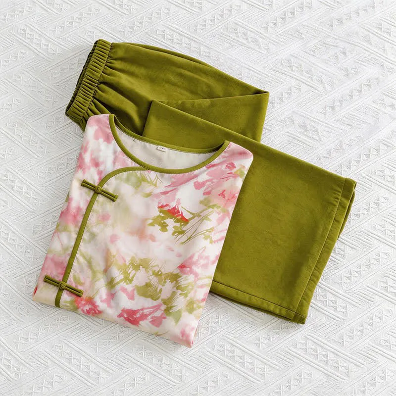 Pyjama-Set im orientalischen Kirschblüten-Design