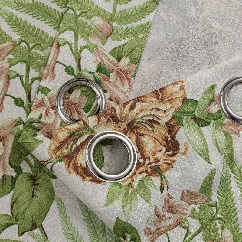 Vorhang im Landhausstil mit Blumen- und Blättermuster