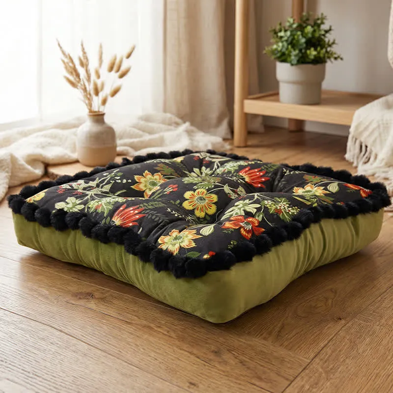 Vintage-Sitzkissen mit Blumenmuster und Pomponborte