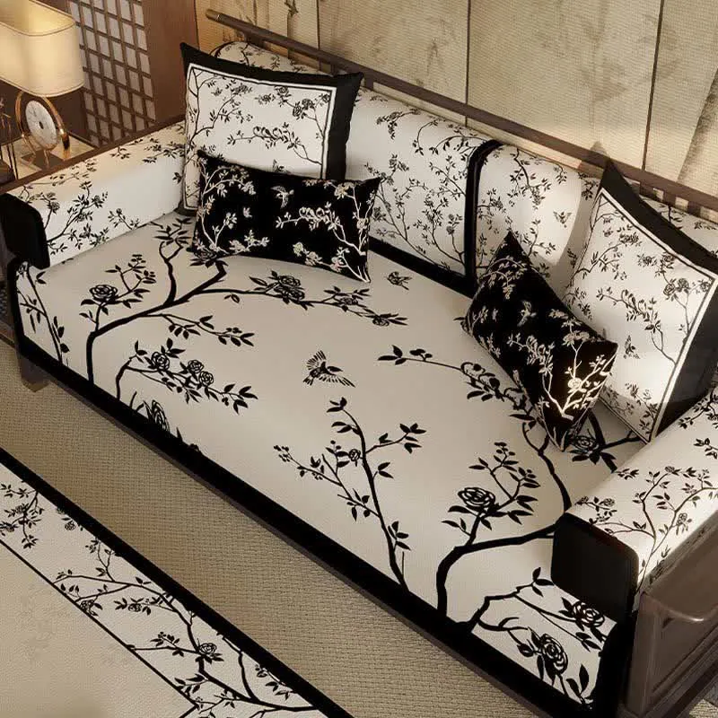 Sofabezug im Vintage-Stil mit orientalischen Zweigen und Blumen