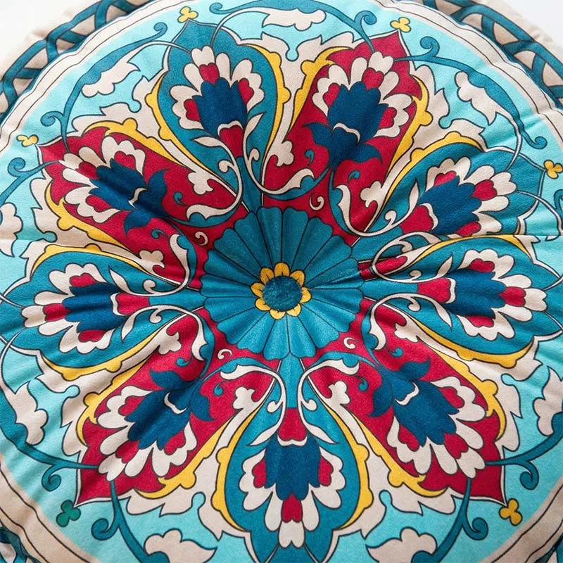 Mandala-Kissen im Bohemian-Stil mit Schneelotus-Motiv