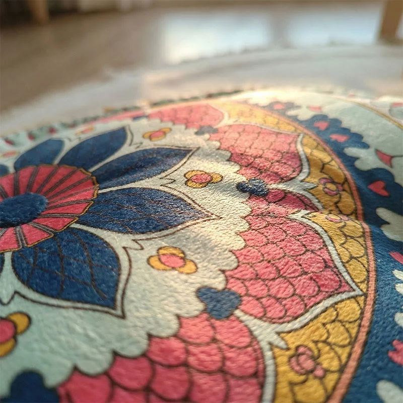 Mandala-Blattkissen im Boho-Stil