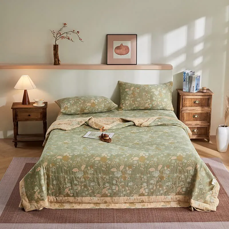 Baumwollgaze-Jacquard-Steppdecke mit Blumenmuster und Blättern