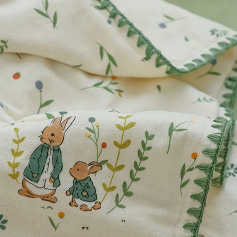 Bettwäsche aus Baumwollgaze mit botanischem Blatt- und Hasenmotiv