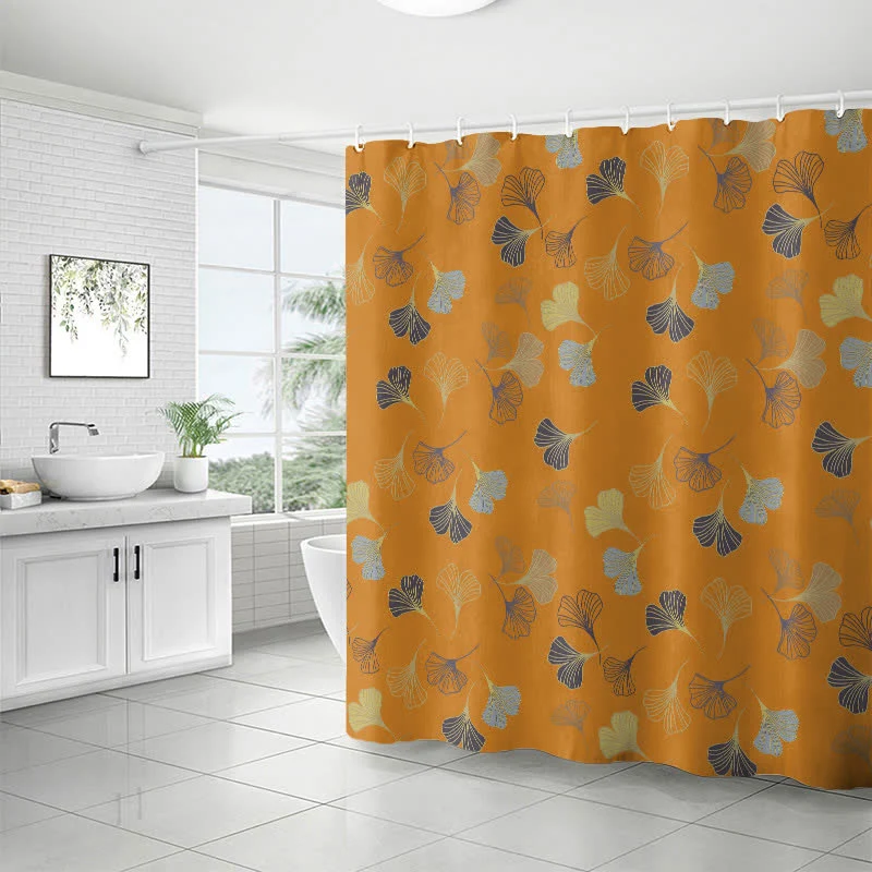 Eleganter Duschvorhang mit Ginkgoblatt-Print