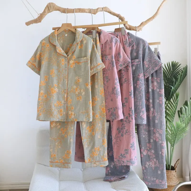 Pyjama-Set aus reiner Baumwolle mit Zweig- und Blumenmuster