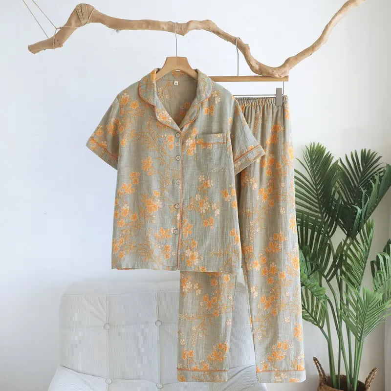 Pyjama-Set aus reiner Baumwolle mit Zweig- und Blumenmuster